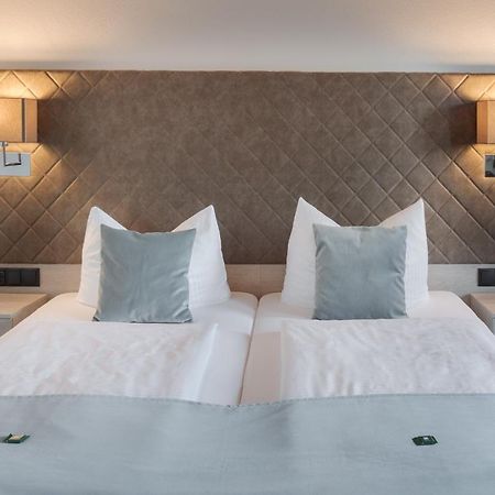 Hotel Garni Moewe Am See Prien am Chiemsee Bagian luar foto