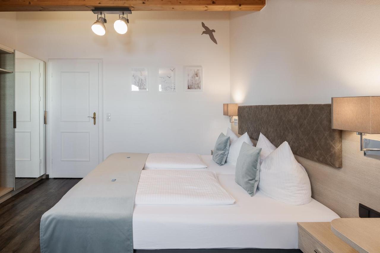 Hotel Garni Moewe Am See Prien am Chiemsee Bagian luar foto