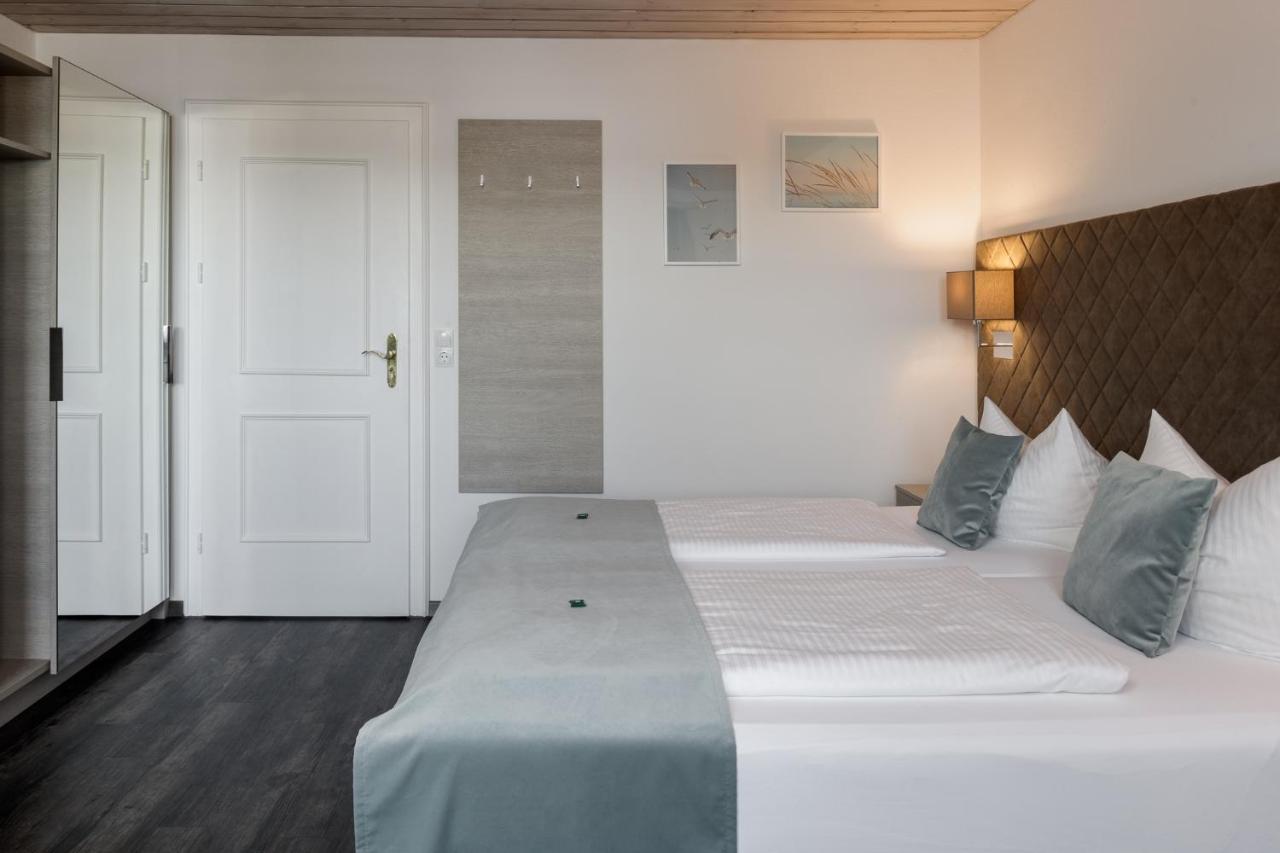 Hotel Garni Moewe Am See Prien am Chiemsee Bagian luar foto