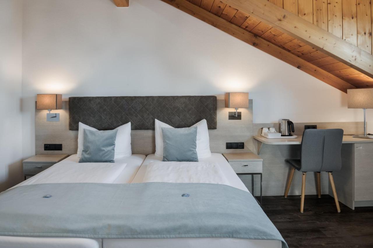 Hotel Garni Moewe Am See Prien am Chiemsee Bagian luar foto